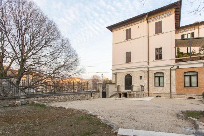 Villino Mari Camere Con Parcheggio Privato Gratuito Ascoli Piceno Exteriör bild