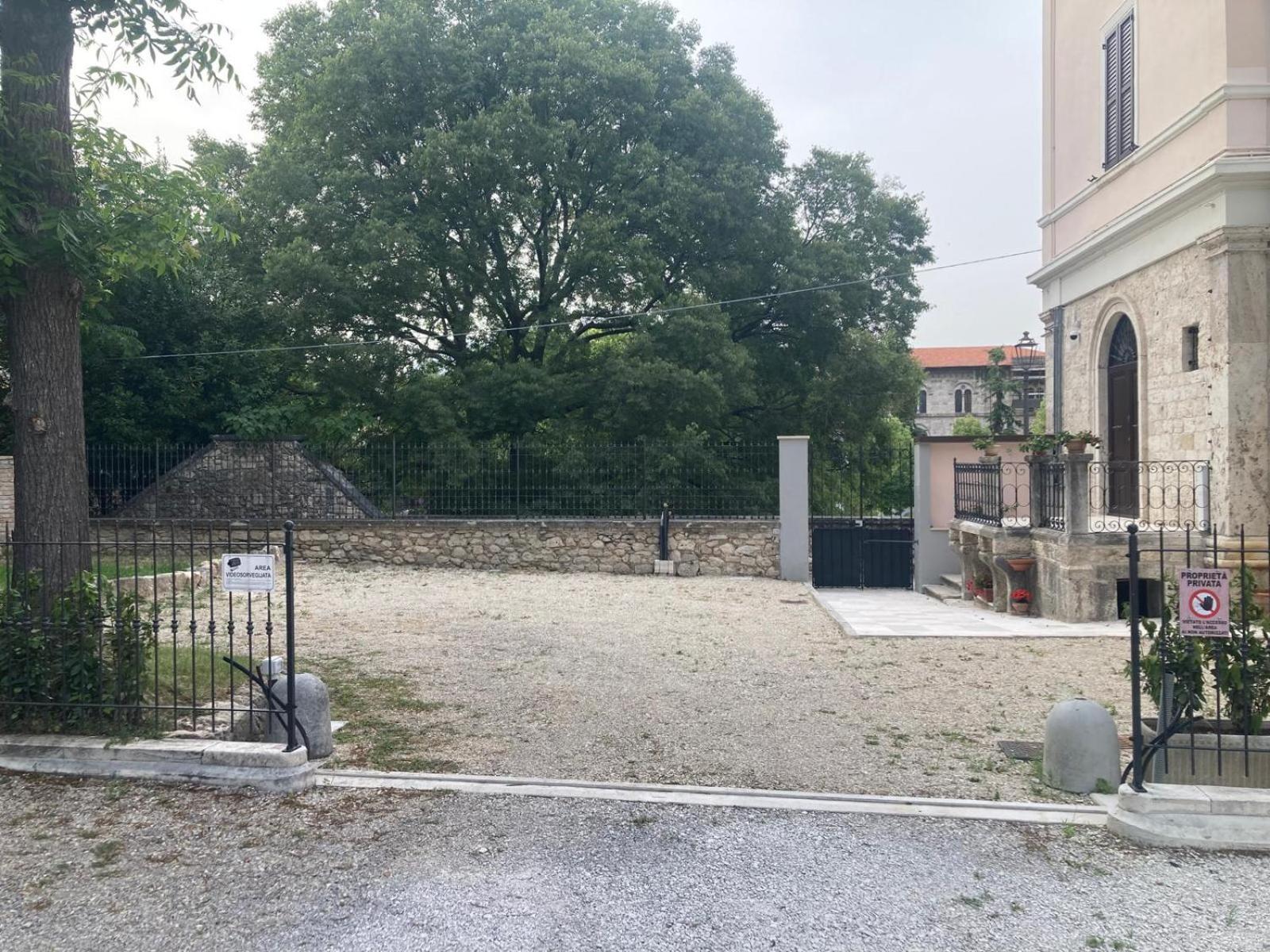 Villino Mari Camere Con Parcheggio Privato Gratuito Ascoli Piceno Exteriör bild